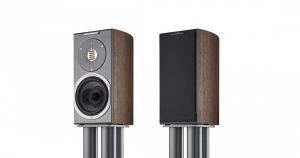 Audiovector R1 Arrete (Italian Walnut)